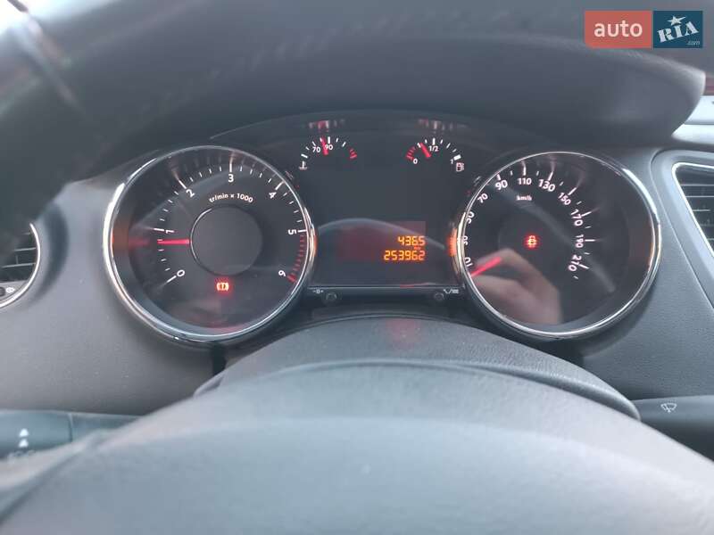 Микровэн Peugeot 5008 2011 в Виннице фото 22 Микровэн Peugeot 5008 2011 в Виннице