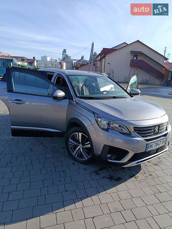 Внедорожник / Кроссовер Peugeot 5008 2017 в Бродах фото 18 Внедорожник / Кроссовер Peugeot 5008 2017 в Бродах