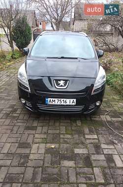 Микровэн Peugeot 5008 2013 в Житомире