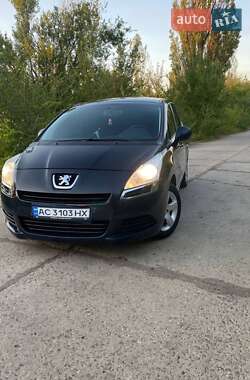 Микровэн Peugeot 5008 2010 в Владимире