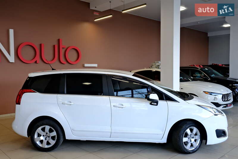 Микровэн Peugeot 5008 2014 в Одессе