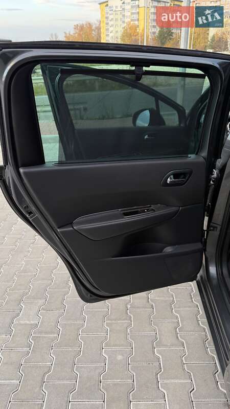Микровэн Peugeot 5008 2013 в Тернополе фото 23 Микровэн Peugeot 5008 2013 в Тернополе