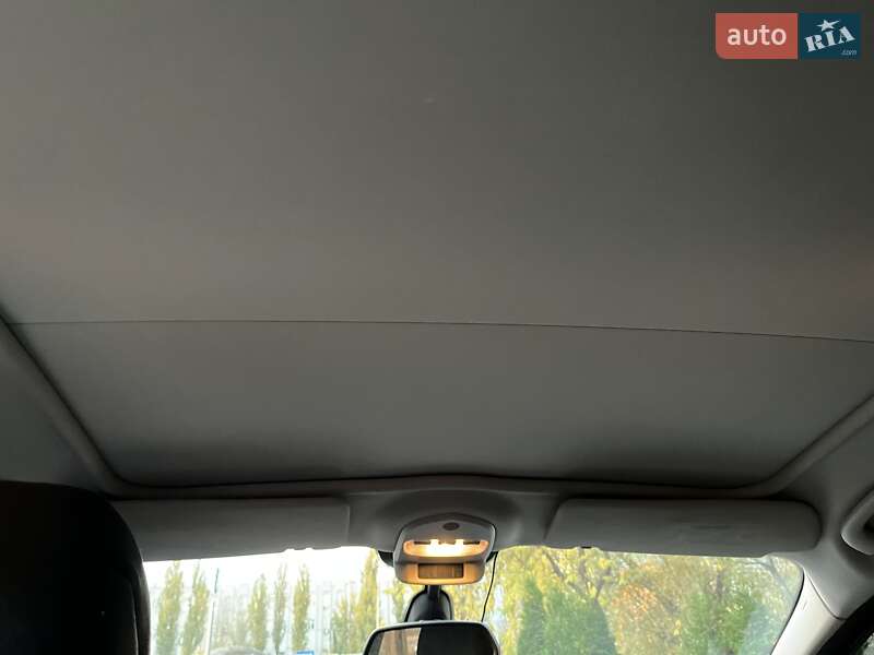 Микровэн Peugeot 5008 2013 в Киеве фото 7 Микровэн Peugeot 5008 2013 в Киеве