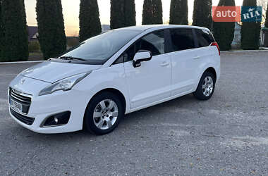 Микровэн Peugeot 5008 2015 в Дубно