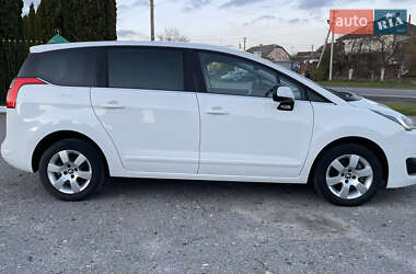 Микровэн Peugeot 5008 2015 в Дубно