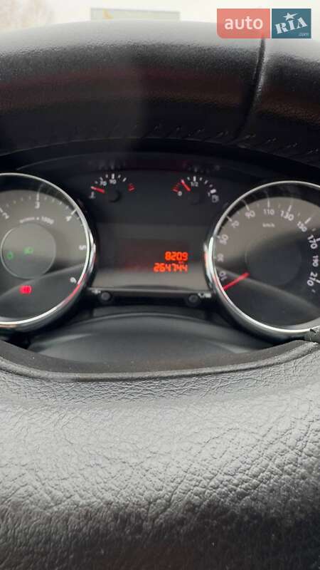 Микровэн Peugeot 5008 2016 в Ковеле фото 3 Микровэн Peugeot 5008 2016 в Ковеле