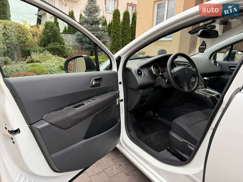 Микровэн Peugeot 5008 2012 в Тернополе