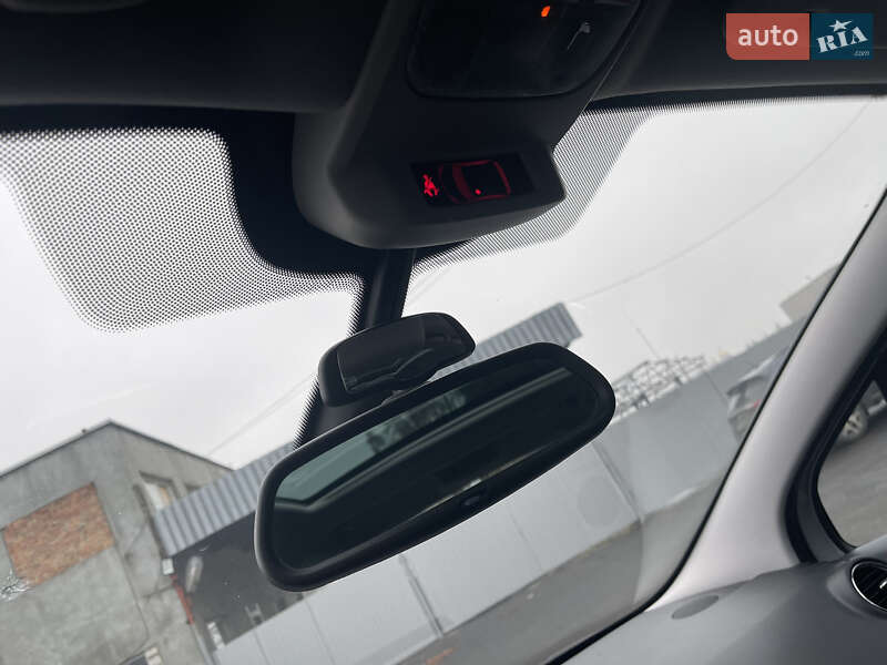 Микровэн Peugeot 5008 2011 в Ровно