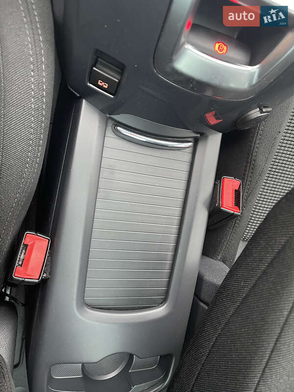 Микровэн Peugeot 5008 2011 в Ровно