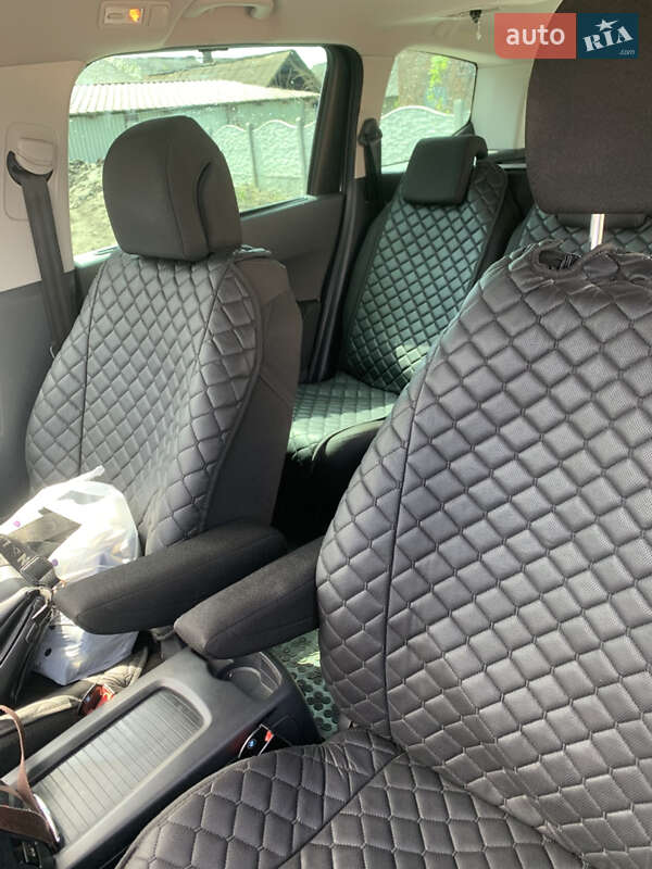 Микровэн Peugeot 5008 2010 в Ровно фото 13 Микровэн Peugeot 5008 2010 в Ровно