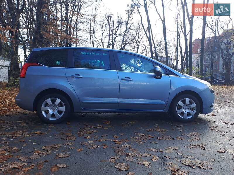 Микровэн Peugeot 5008 2010 в Львове фото 6 Микровэн Peugeot 5008 2010 в Львове