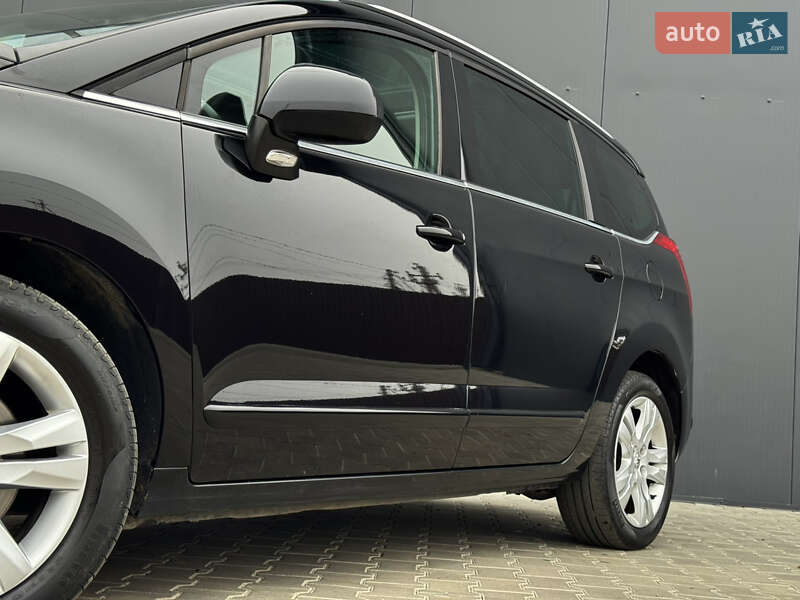 Микровэн Peugeot 5008 2011 в Луцке