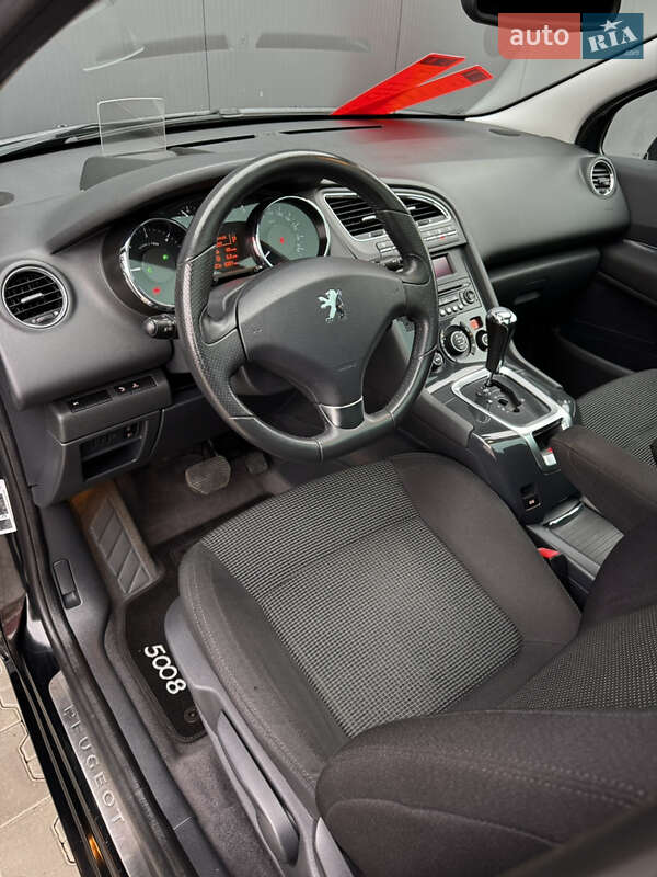 Микровэн Peugeot 5008 2011 в Луцке
