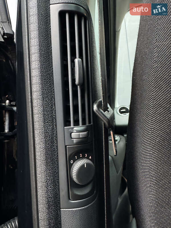 Микровэн Peugeot 5008 2011 в Луцке