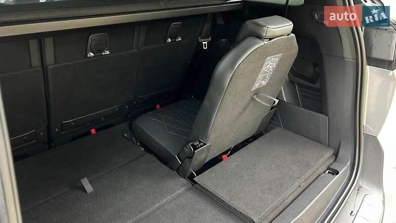 Внедорожник / Кроссовер Peugeot 5008 2019 в Ивано-Франковске