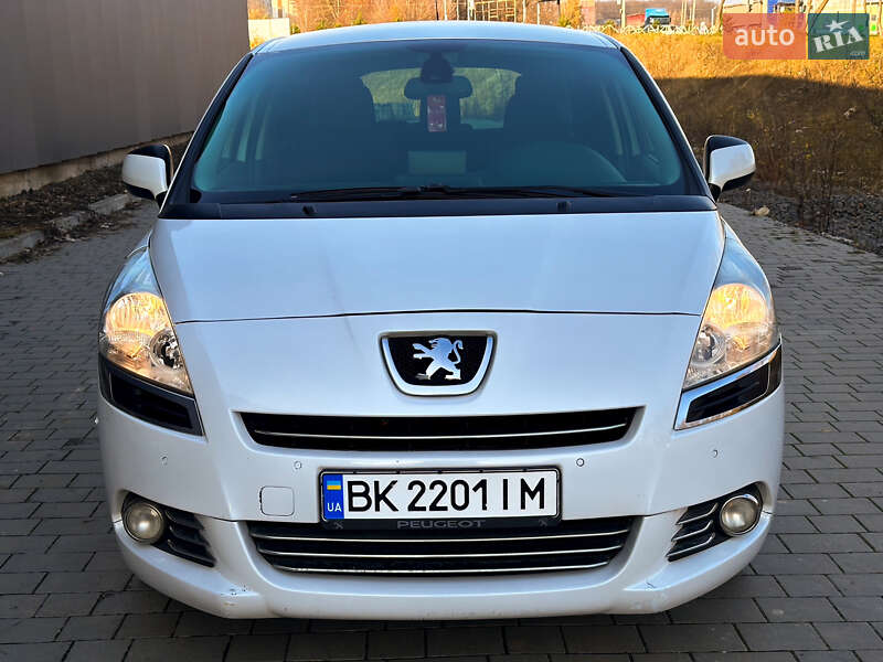 Микровэн Peugeot 5008 2011 в Хмельницком