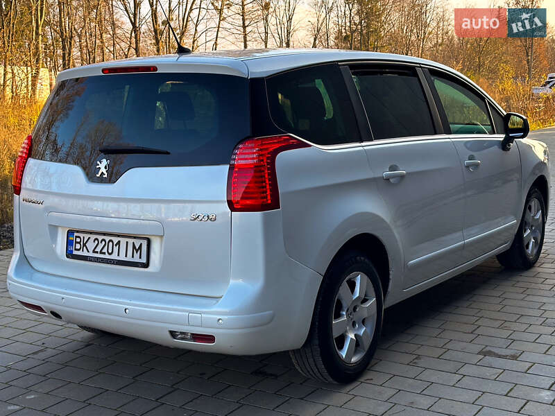 Микровэн Peugeot 5008 2011 в Хмельницком