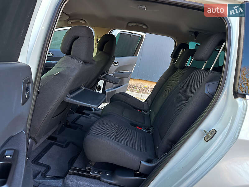 Микровэн Peugeot 5008 2011 в Хмельницком