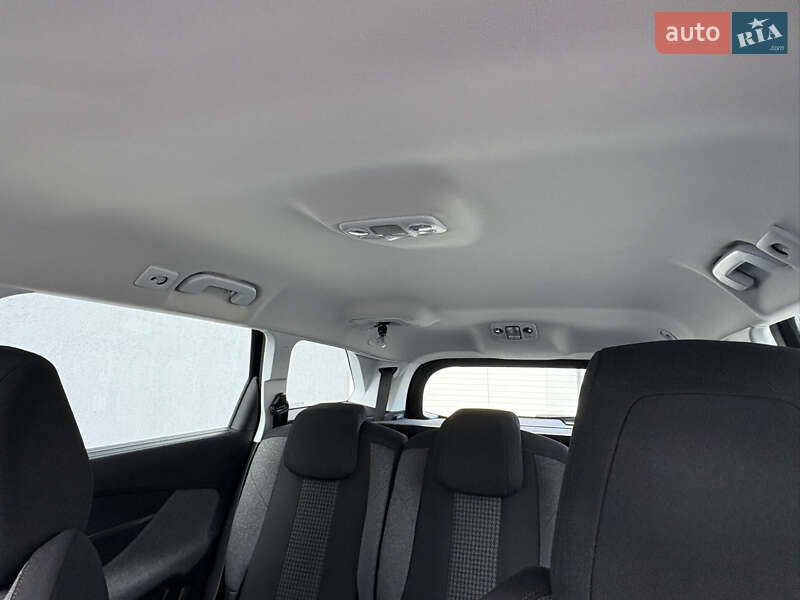 Внедорожник / Кроссовер Peugeot 5008 2020 в Львове фото 61 Внедорожник / Кроссовер Peugeot 5008 2020 в Львове