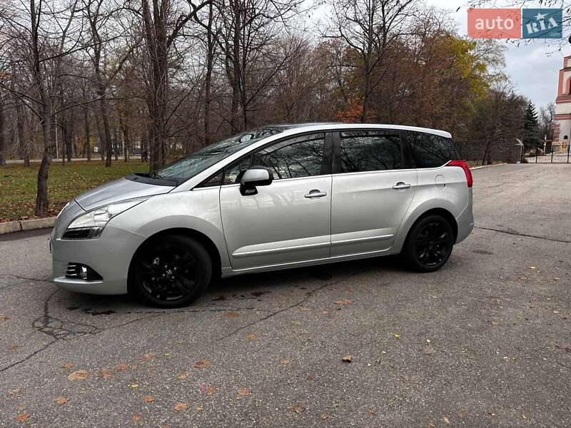 Микровэн Peugeot 5008 2010 в Запорожье фото 2 Микровэн Peugeot 5008 2010 в Запорожье
