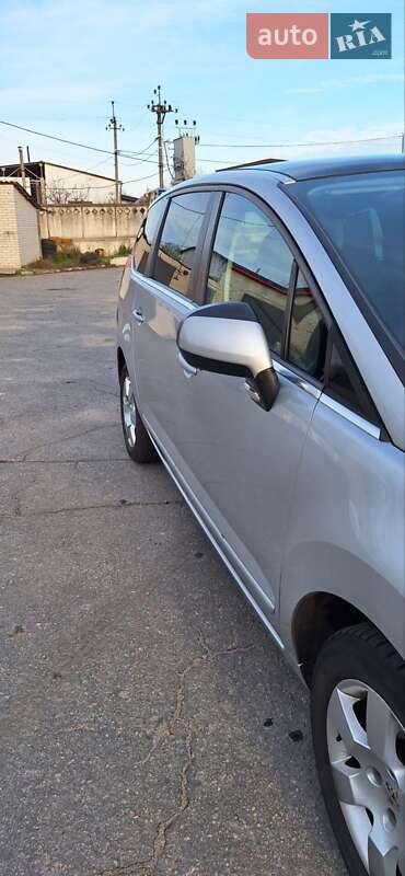 Микровэн Peugeot 5008 2010 в Богуславе фото 15 Микровэн Peugeot 5008 2010 в Богуславе