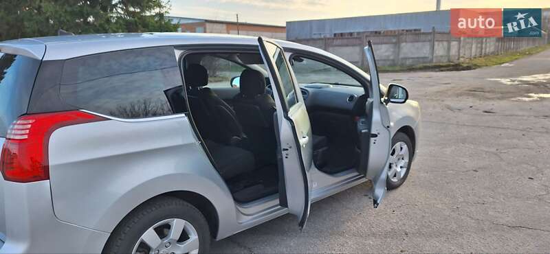 Микровэн Peugeot 5008 2010 в Богуславе фото 14 Микровэн Peugeot 5008 2010 в Богуславе
