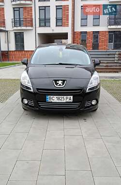 Микровэн Peugeot 5008 2010 в Самборе