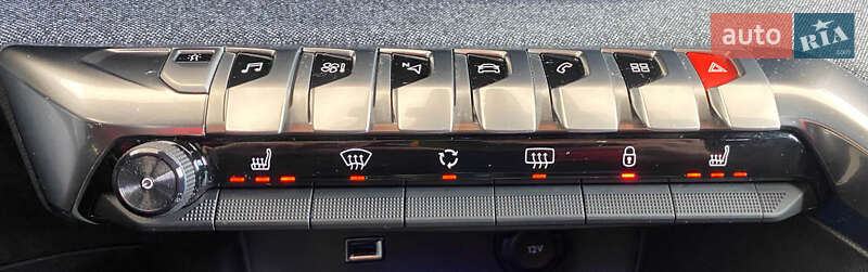 Позашляховик / Кросовер Peugeot 5008 2018 в Львові фото 21 Позашляховик / Кросовер Peugeot 5008 2018 в Львові