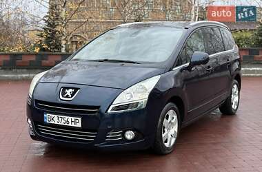 Мікровен Peugeot 5008 2011 в Рівному