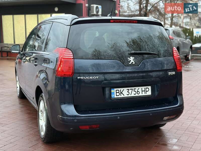 Мікровен Peugeot 5008 2011 в Рівному