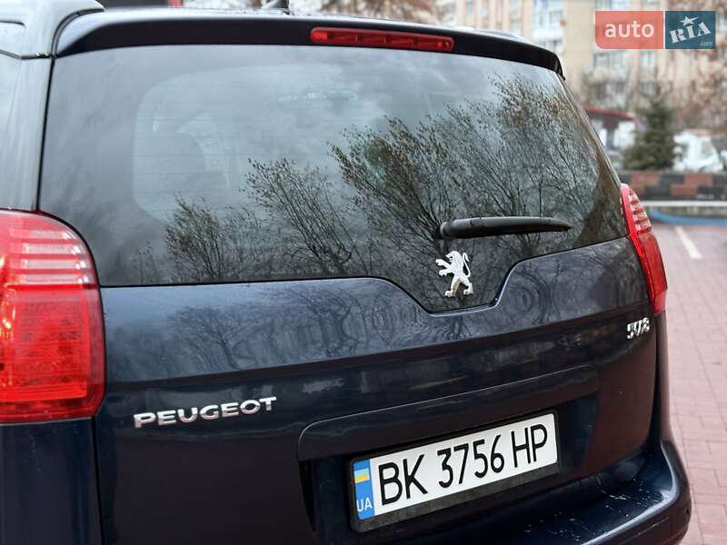 Мікровен Peugeot 5008 2011 в Рівному