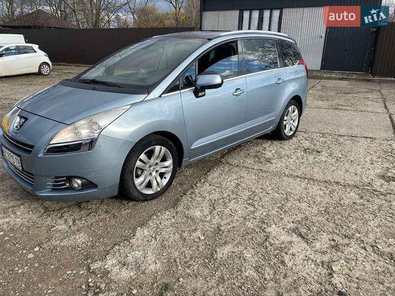 Микровэн Peugeot 5008 2010 в Нововолынске фото 4 Микровэн Peugeot 5008 2010 в Нововолынске