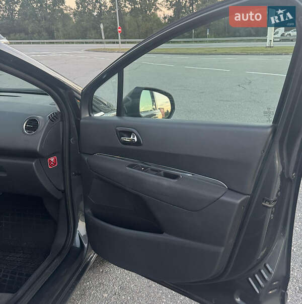 Микровэн Peugeot 5008 2013 в Житомире фото 10 Микровэн Peugeot 5008 2013 в Житомире