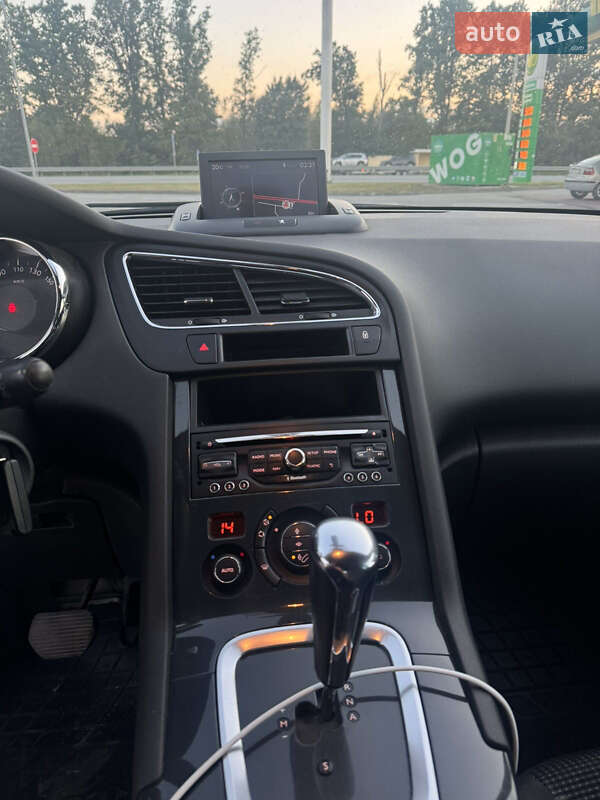 Микровэн Peugeot 5008 2013 в Житомире фото 15 Микровэн Peugeot 5008 2013 в Житомире