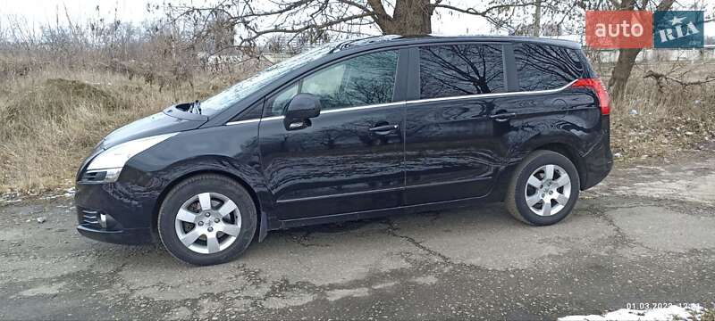 Микровэн Peugeot 5008 2010 в Черкассах