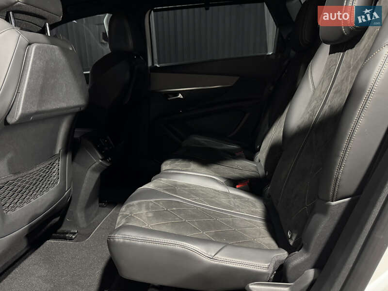 Внедорожник / Кроссовер Peugeot 5008 2018 в Одессе