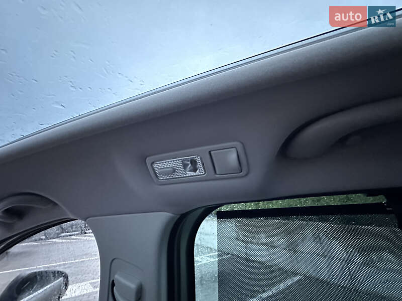 Микровэн Peugeot 5008 2011 в Ровно