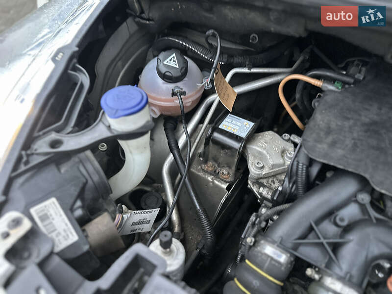 Микровэн Peugeot 5008 2011 в Ровно