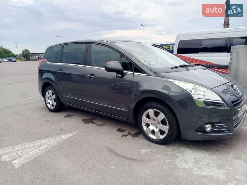 Мікровен Peugeot 5008 2010 в Львові