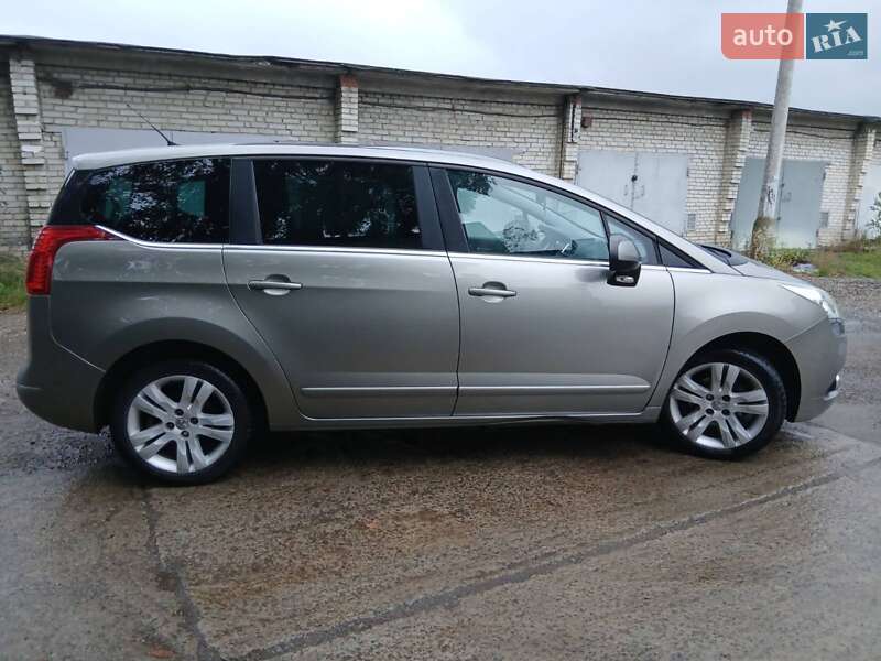 Микровэн Peugeot 5008 2009 в Калуше фото 8 Микровэн Peugeot 5008 2009 в Калуше