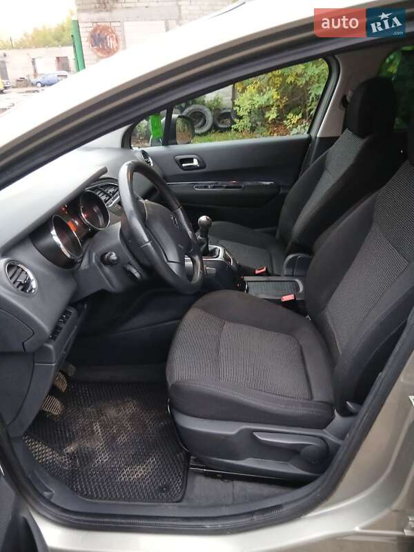 Микровэн Peugeot 5008 2009 в Калуше фото 11 Микровэн Peugeot 5008 2009 в Калуше