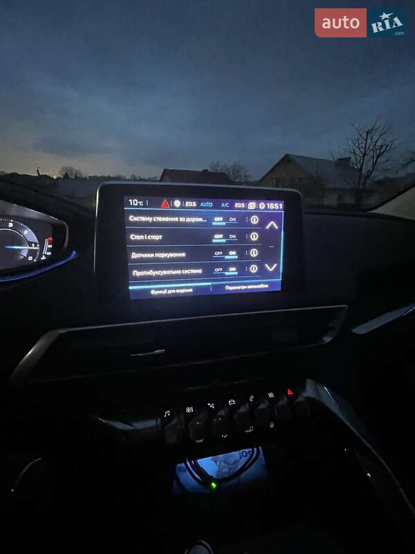 Внедорожник / Кроссовер Peugeot 5008 2017 в Тернополе