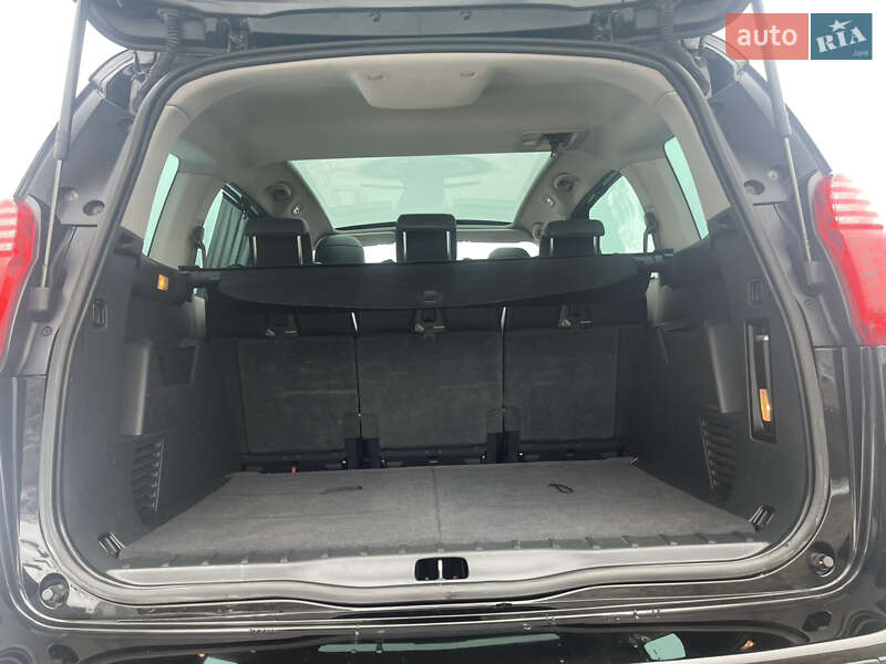 Микровэн Peugeot 5008 2013 в Тернополе