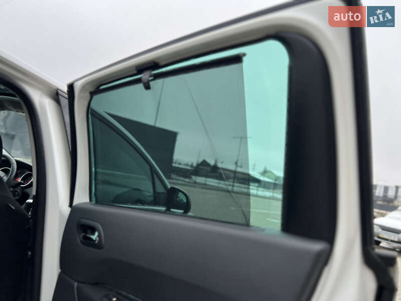 Мікровен Peugeot 5008 2011 в Івано-Франківську