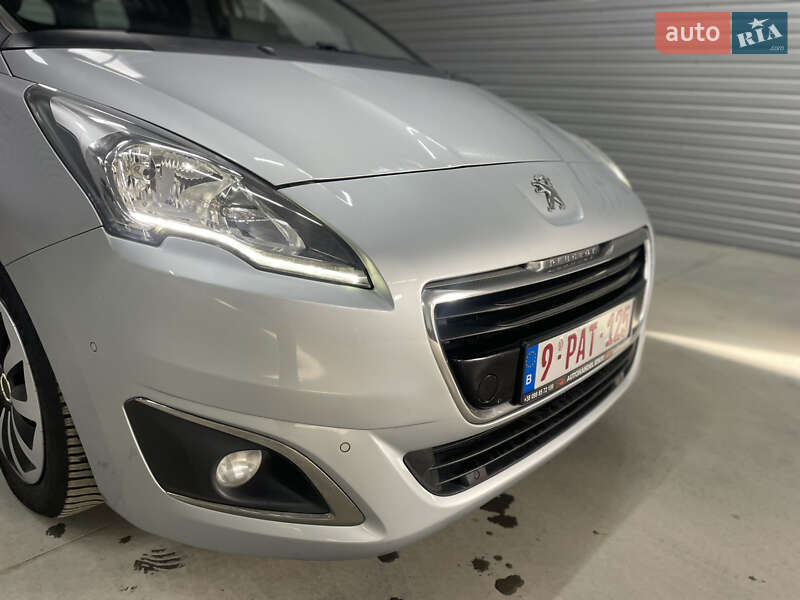 Микровэн Peugeot 5008 2014 в Стрые