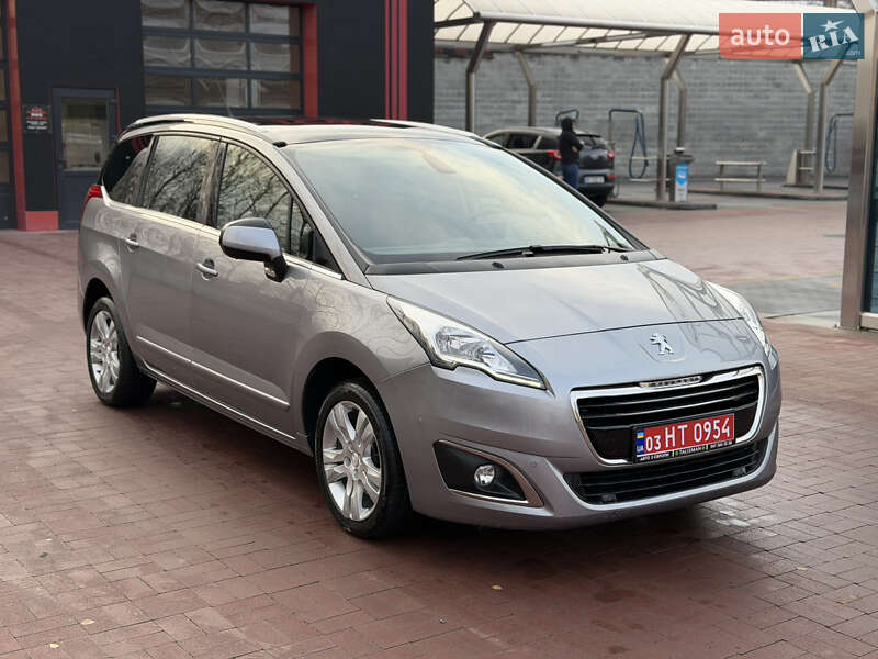 Микровэн Peugeot 5008 2015 в Ровно