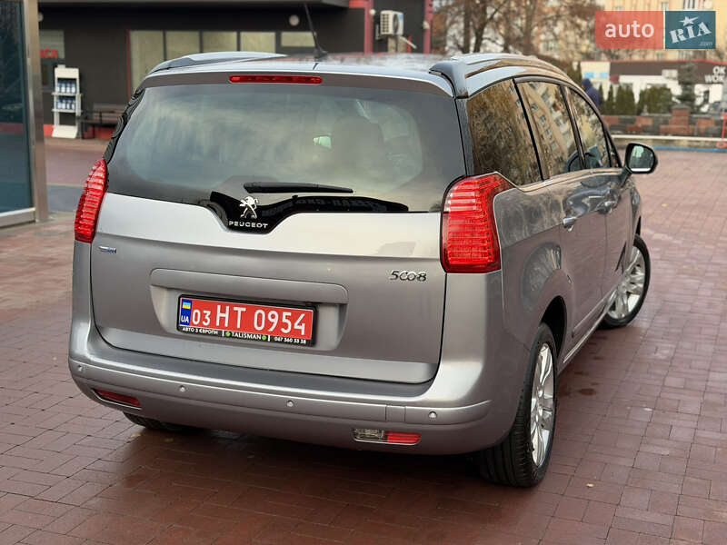 Микровэн Peugeot 5008 2015 в Ровно