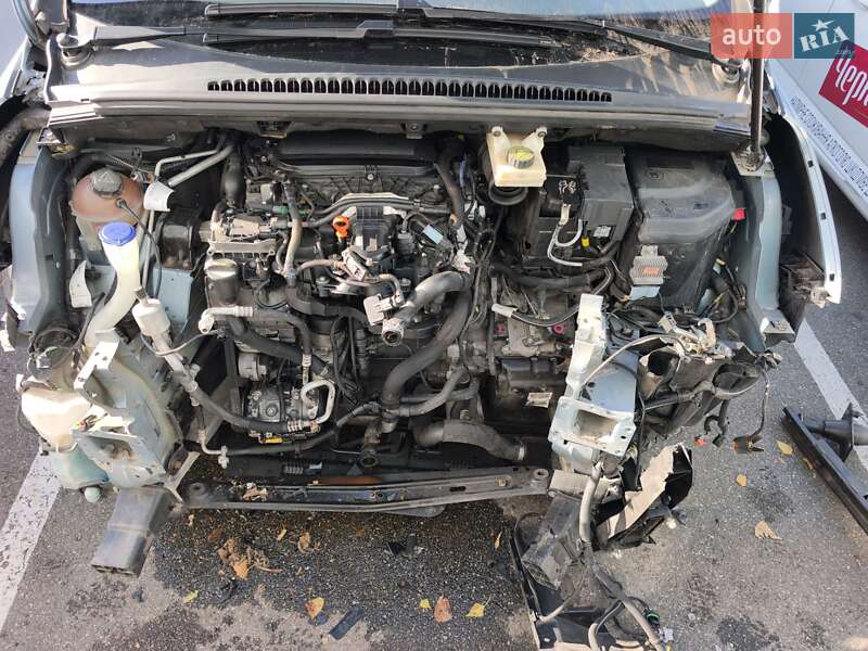 Мікровен Peugeot 5008 2011 в Щасливе