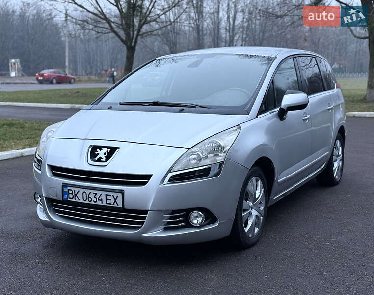 Peugeot 5008 2010 Peugeot 5008 2010