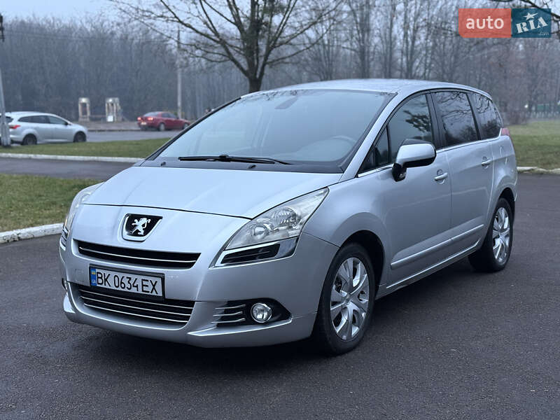 Мікровен Peugeot 5008 2010 в Рівному